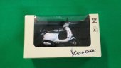 Vespa Piaggio Scooter 125 ET4 1996 1:32 